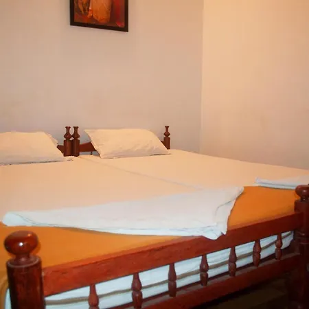 Heather Home Stay Kochi Exterior photo